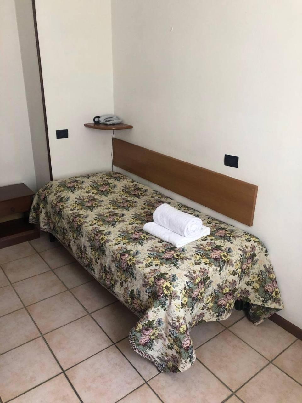 Be Me Hotel Helvetia Tabiano Terme Exterior foto