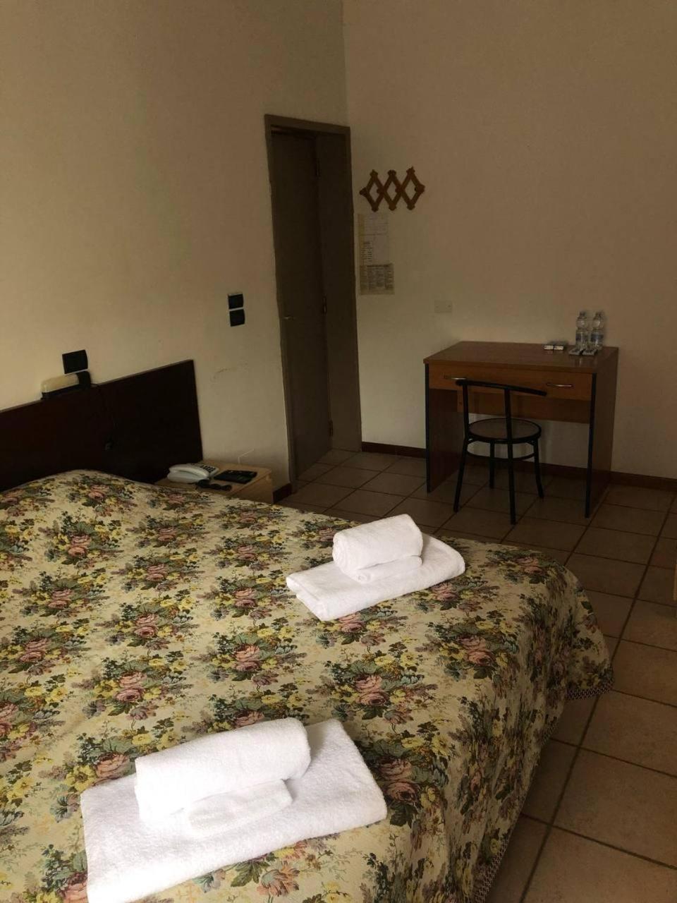 Be Me Hotel Helvetia Tabiano Terme Exterior foto